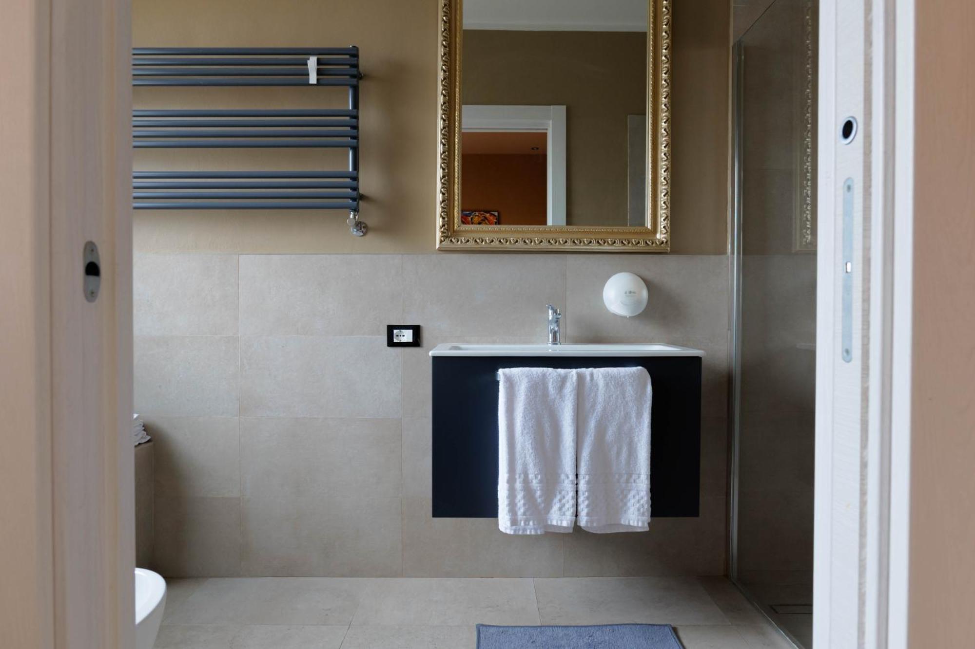 ראבנה 5Rooms מראה חיצוני תמונה